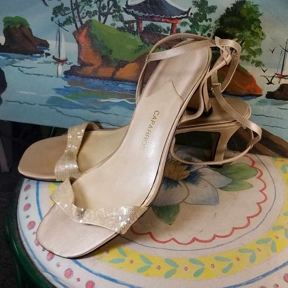Vintage caparros ankle strap sandles champagne 9M